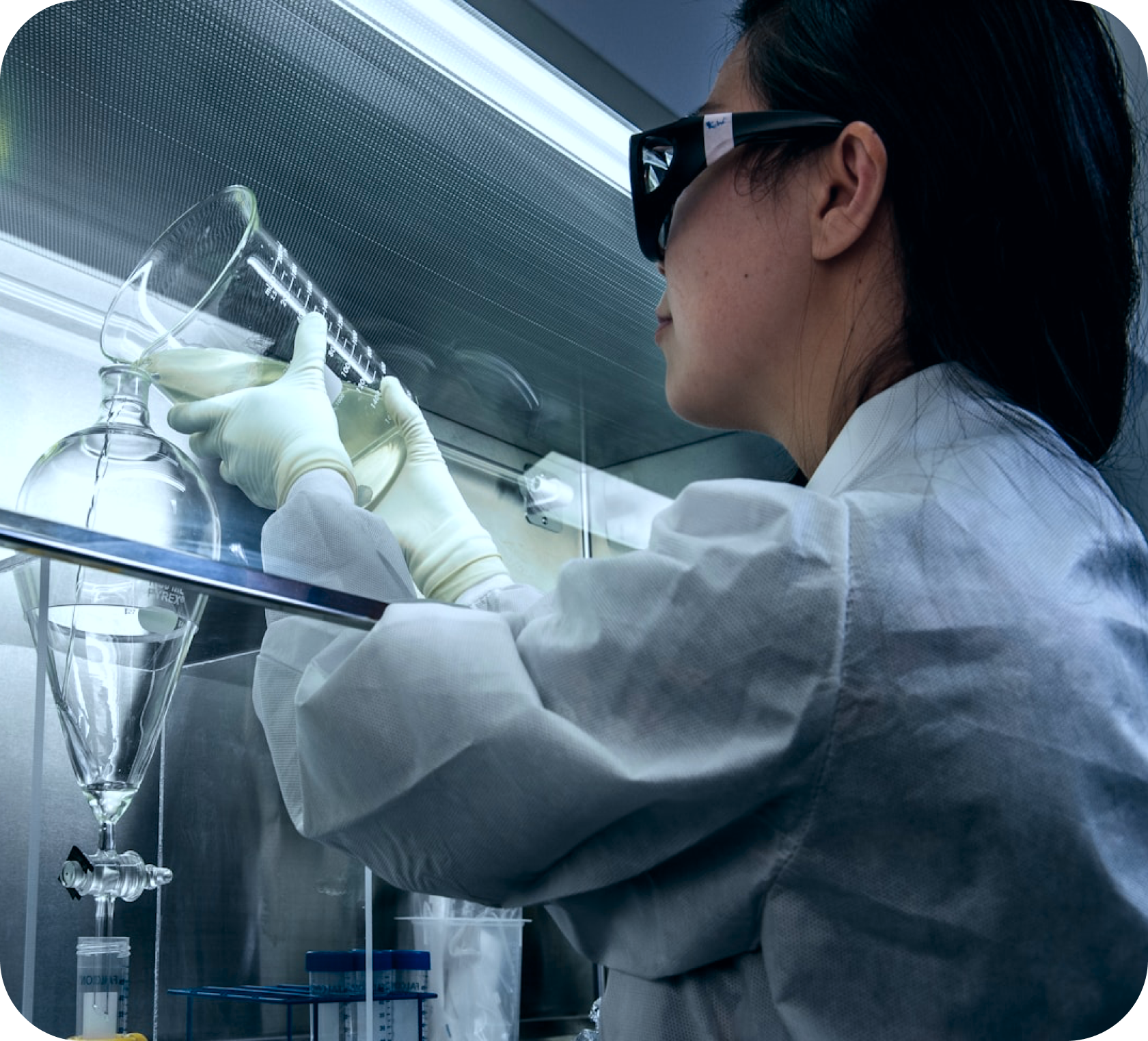 Nanofibre di ultima generazione sviluppate da Invenio per soluzioni di filtrazione avanzate.